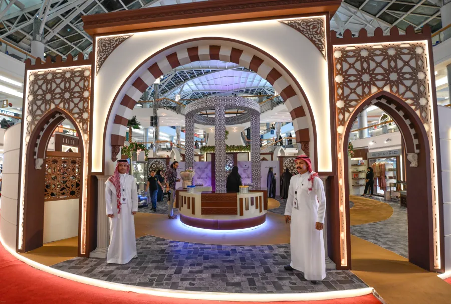 ملتقى الأناقة والتراث في جدة.. عودة إلى كل ما هو تقليدي بقالب عصري