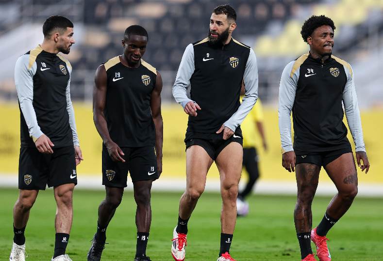 موعد انضمام الدوليين لتدريبات اتحاد جدة