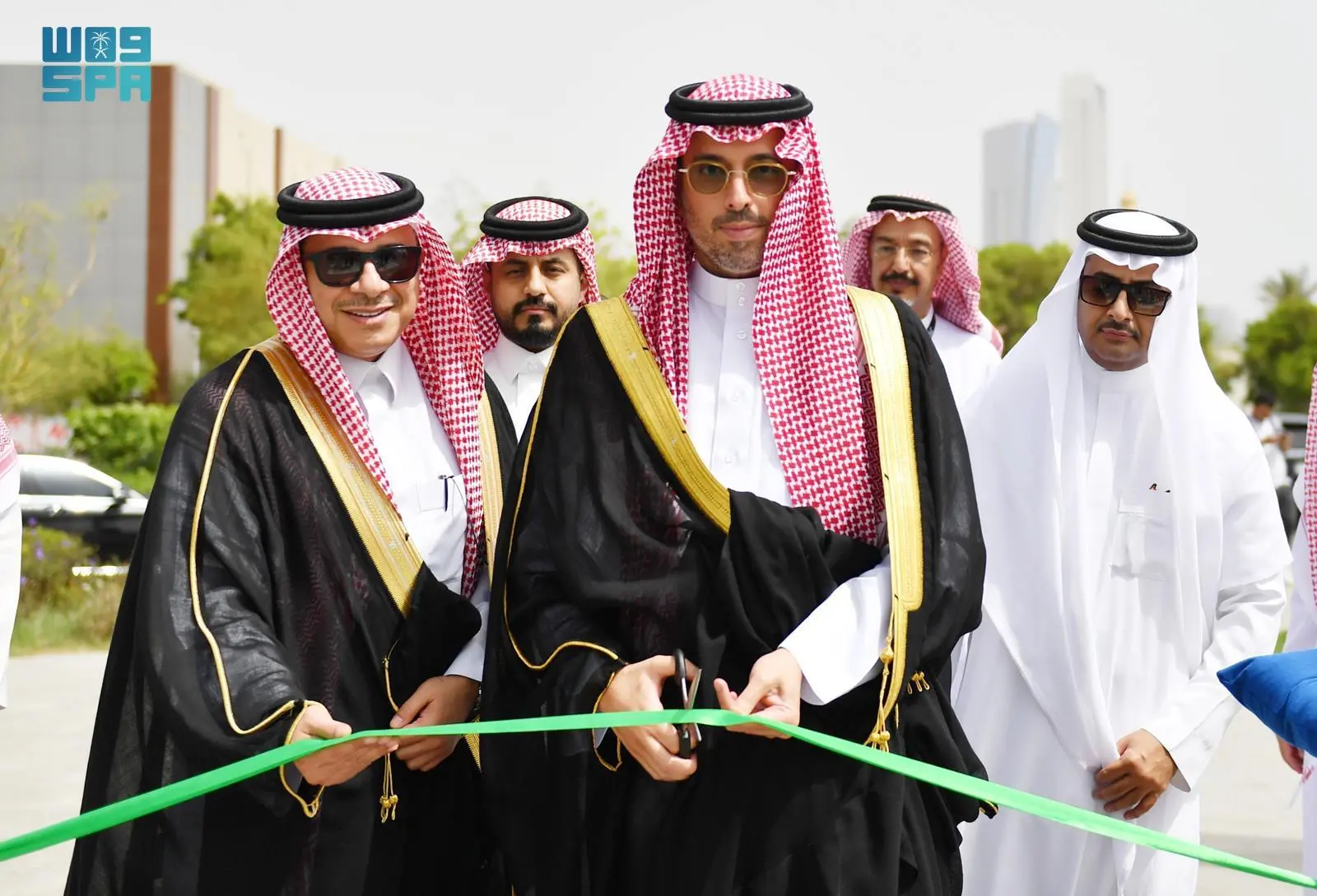 محافظ جدة يدشن المرحلة الثانية من مبادرة القائد الأخضر إحدى مبادرات صندوق البيئة للتعليم والابتكار