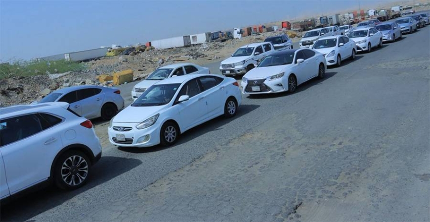 «تقدير جدة» .. منظومة رقمية تصطدم بطوابير الانتظار وأعداد المركبات