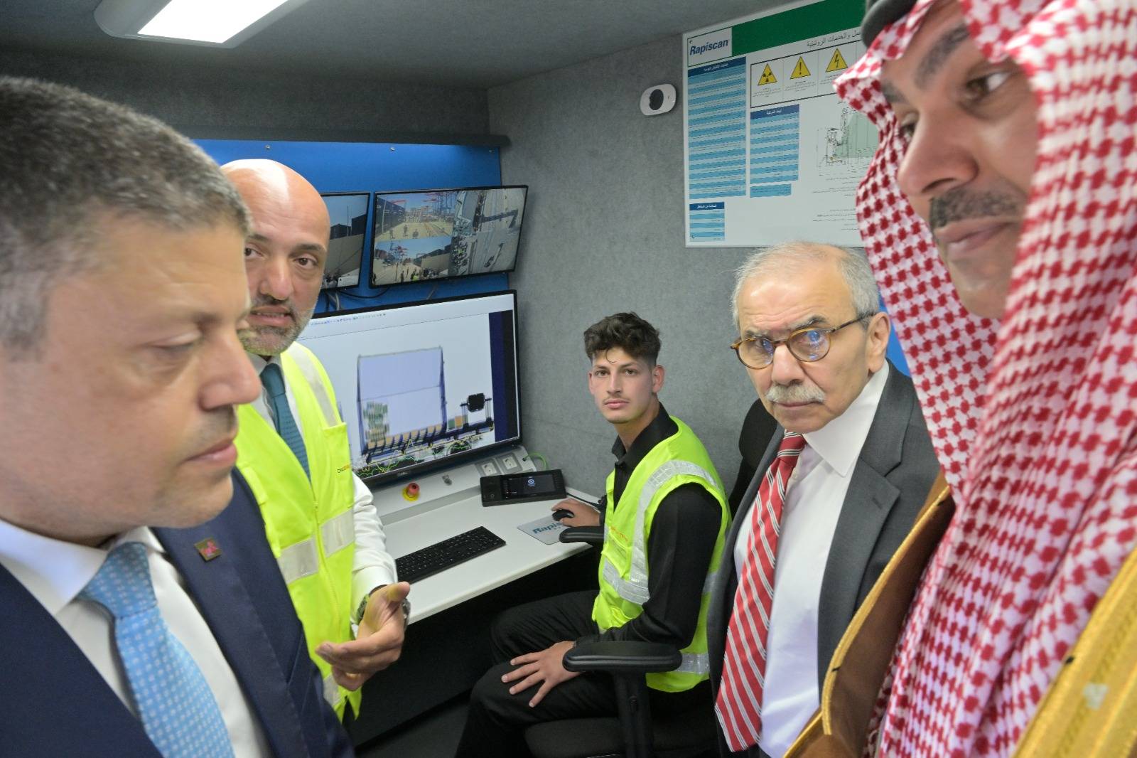 استئناف الصادرات اللبنانية إلى السعودية: انطلاق أولى الحاويات إلى جدة
