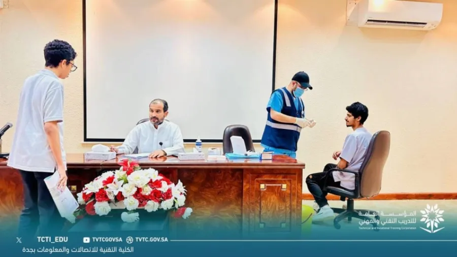 كلية الاتصالات و المعلومات بجدة تنفذ حملة التطعيم ضد الانفلونزا الموسمية